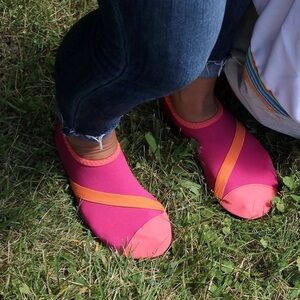 Fitkicks Women’s Active Footwear Foldable Sports Water Shoes Comfort Fuchsia L